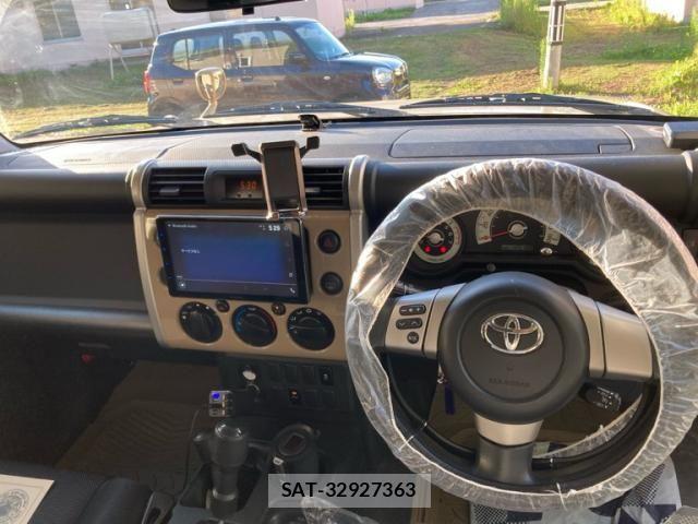 Toyota FJ CRUISER 2012-11 8354501-19