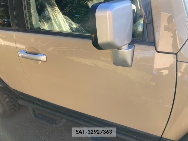 Toyota FJ CRUISER 2012-11 8354501-2