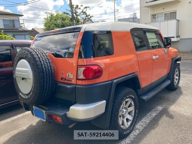 Toyota FJ CRUISER 2014-01 8365961-1