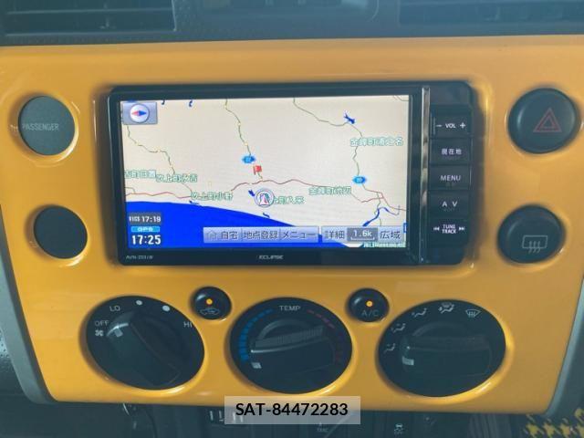Toyota FJ CRUISER 2011-12 8365963-19
