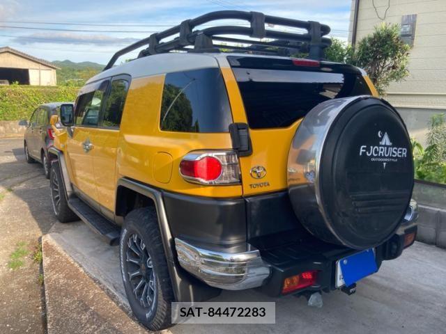 Toyota FJ CRUISER 2011-12 8365963-4