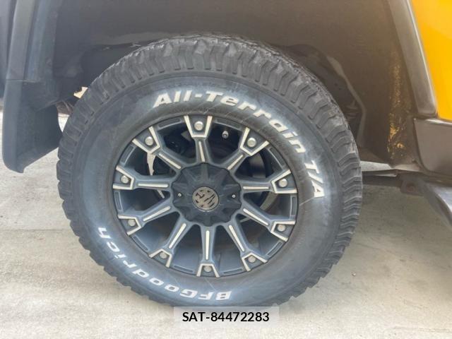 Toyota FJ CRUISER 2011-12 8365963-7