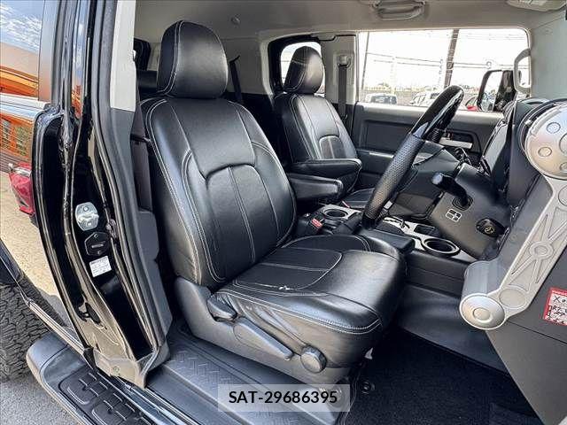 Toyota FJ CRUISER 2018-02 8365960-15