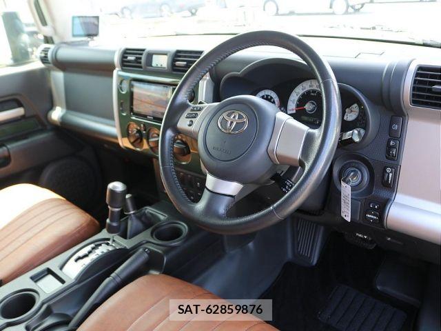 Toyota FJ CRUISER 2014-01 8365959-4