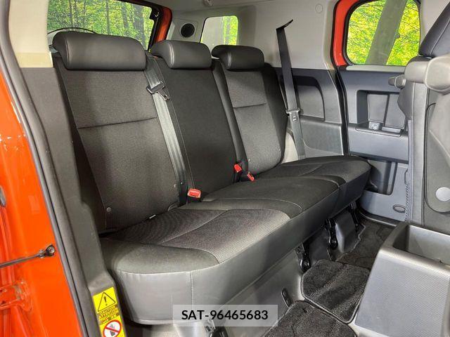 Toyota FJ CRUISER 2013-08 8365962-6