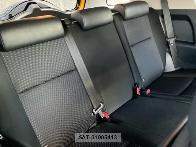 Toyota FJ CRUISER 2012-02 8371663-12