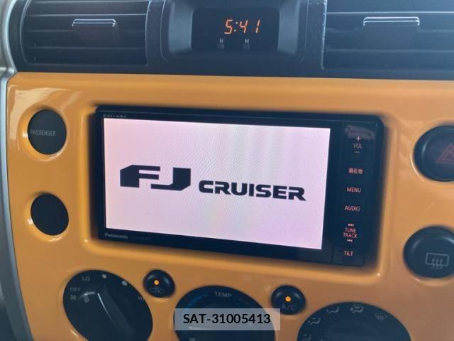 Toyota FJ CRUISER 2012-02 8371663-15
