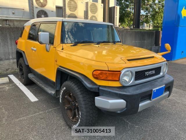 Toyota FJ CRUISER 2012-02 8371663-1