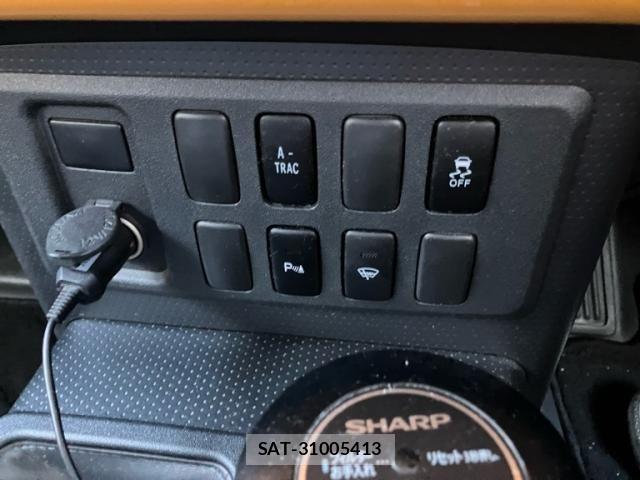 Toyota FJ CRUISER 2012-02 8371663-19