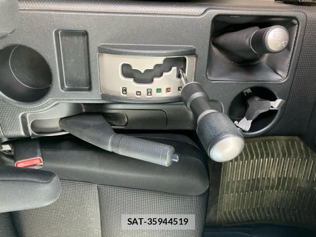 Toyota FJ CRUISER 2015-12 8412473-12