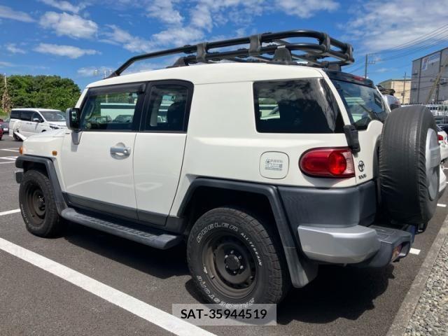Toyota FJ CRUISER 2015-12 8412473-2