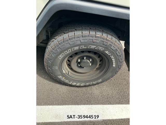 Toyota FJ CRUISER 2015-12 8412473-7