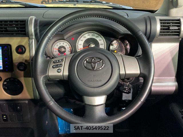 Toyota FJ CRUISER 2017-01 8457497-10