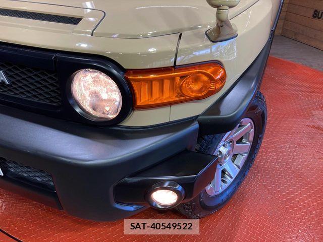 Toyota FJ CRUISER 2017-01 8457497-11