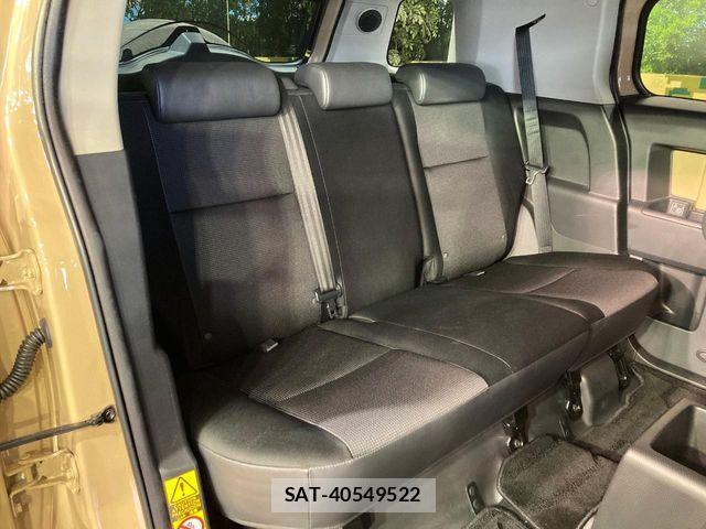 Toyota FJ CRUISER 2017-01 8457497-8