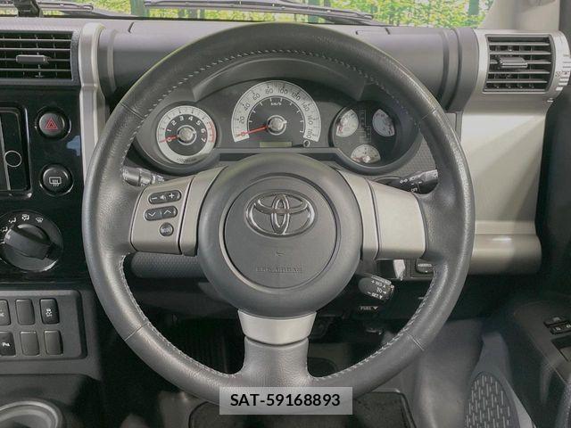 Toyota FJ CRUISER 2014-07 8457498-10