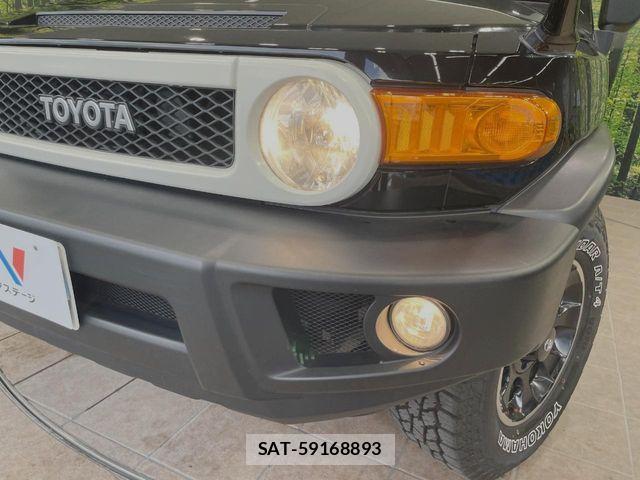 Toyota FJ CRUISER 2014-07 8457498-11