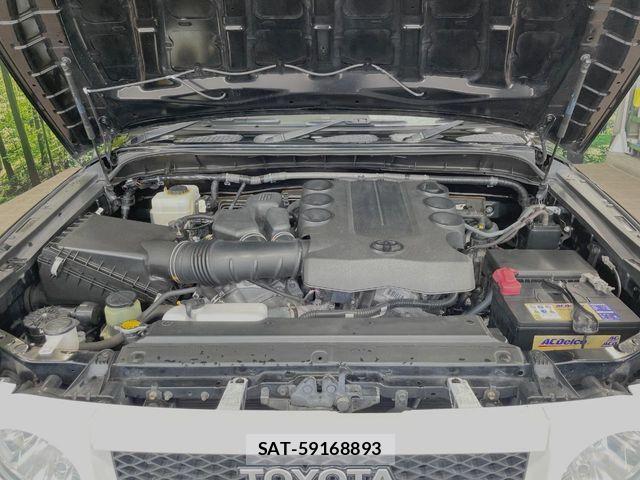 Toyota FJ CRUISER 2014-07 8457498-17