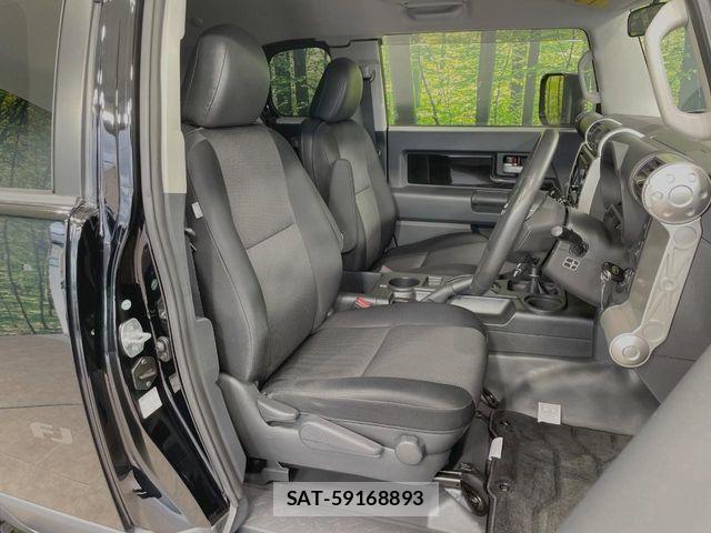 Toyota FJ CRUISER 2014-07 8457498-7