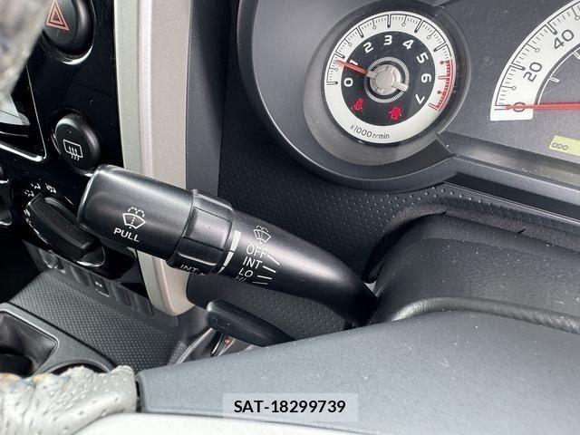 Toyota FJ CRUISER 2011-09 8457501-19