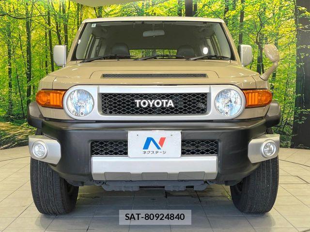 Toyota FJ CRUISER 2016-02 8485418-13
