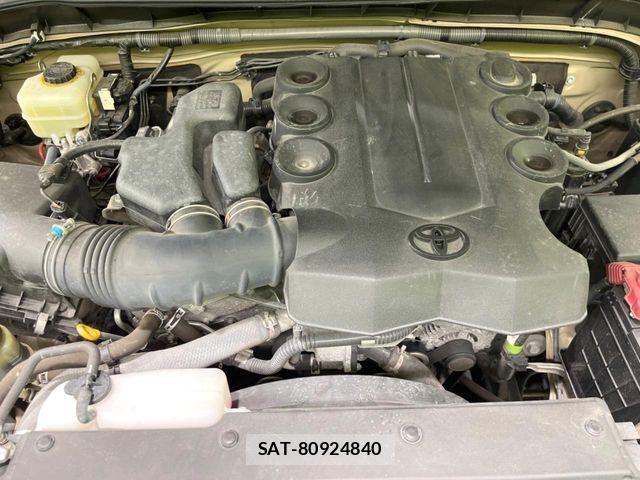 Toyota FJ CRUISER 2016-02 8485418-17