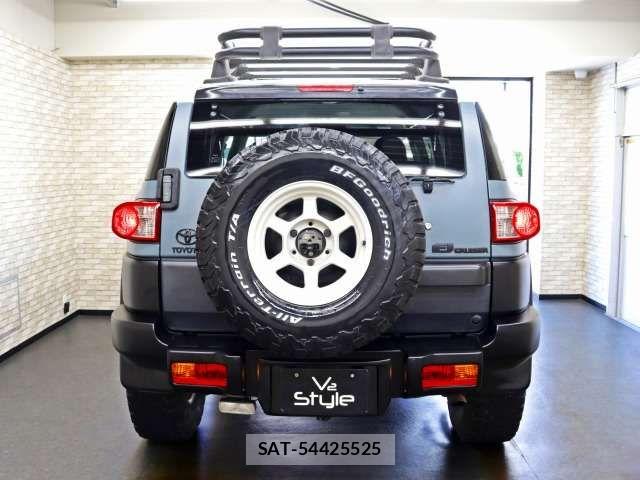 Toyota FJ CRUISER 2011-02 8524890-16