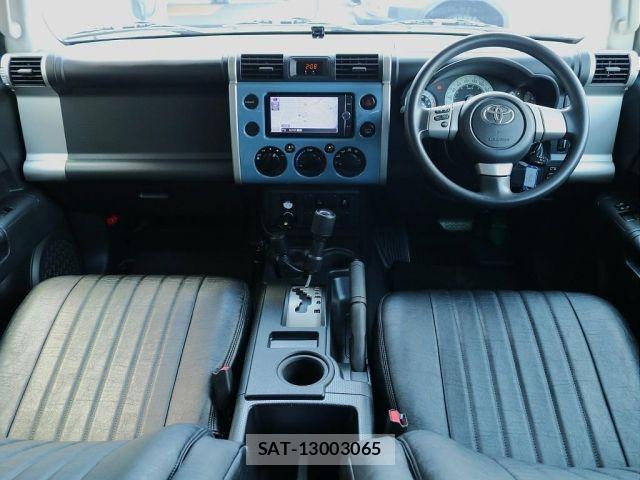 Toyota FJ CRUISER 2014-01 8561931-1