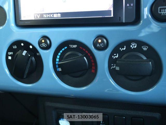 Toyota FJ CRUISER 2014-01 8561931-19