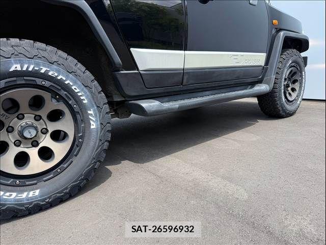 Toyota FJ CRUISER 2017-05 8561933-13
