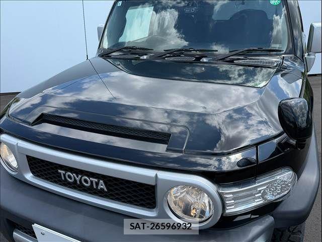Toyota FJ CRUISER 2017-05 8561933-19