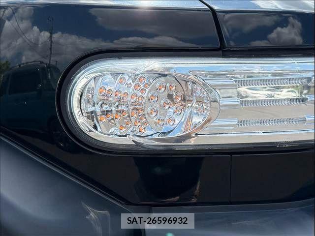 Toyota FJ CRUISER 2017-05 8561933-25