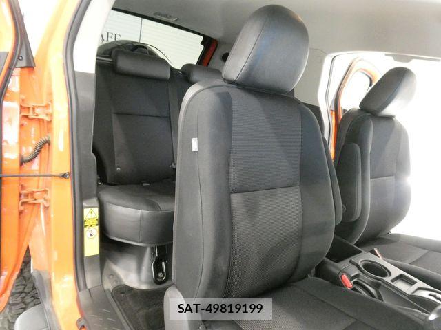 Toyota FJ CRUISER 2013-04 8561932-12