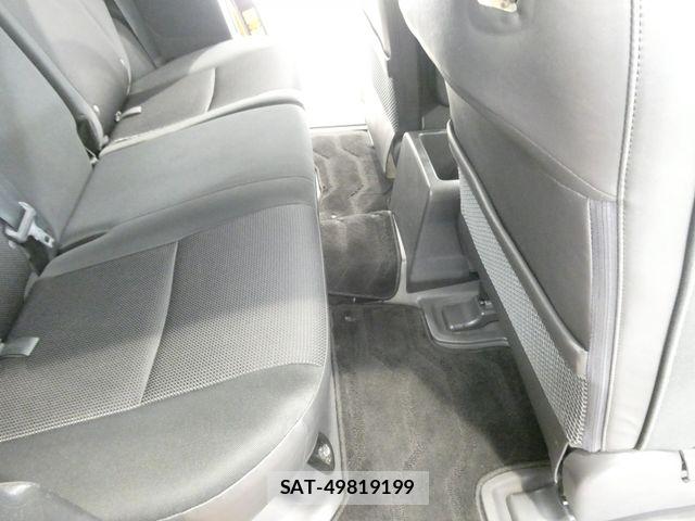 Toyota FJ CRUISER 2013-04 8561932-14