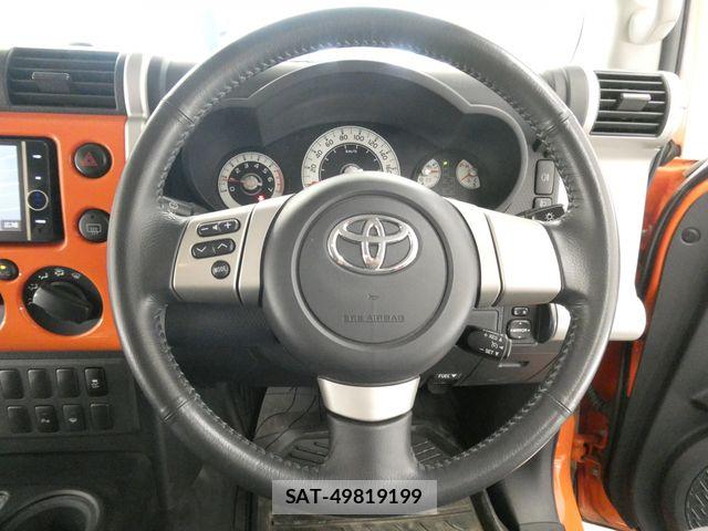 Toyota FJ CRUISER 2013-04 8561932-24