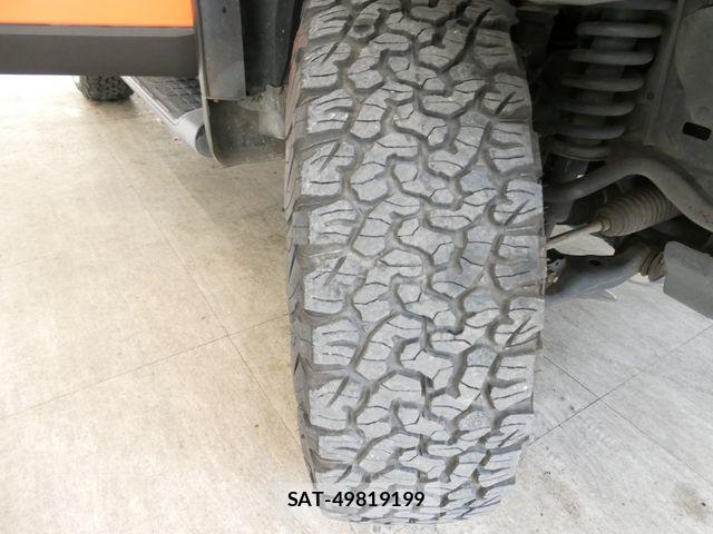 Toyota FJ CRUISER 2013-04 8561932-25