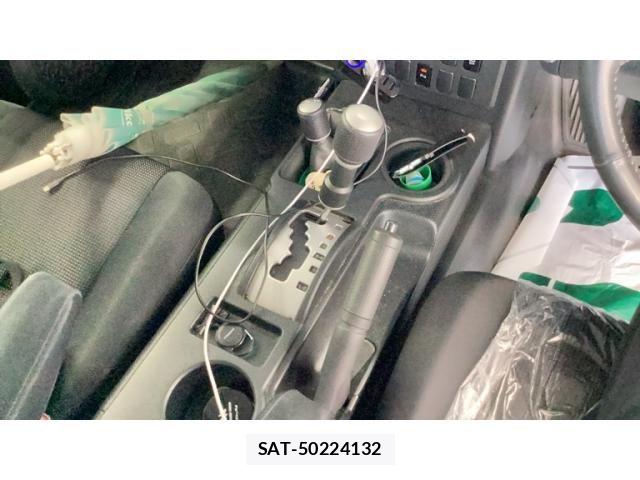 Toyota FJ CRUISER 2012-08 8561934-18