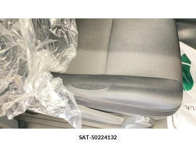 Toyota FJ CRUISER 2012-08 8561934-22
