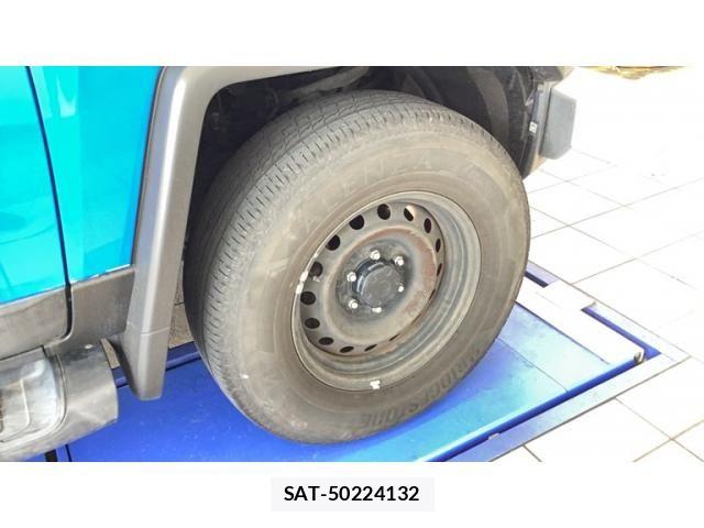 Toyota FJ CRUISER 2012-08 8561934-7