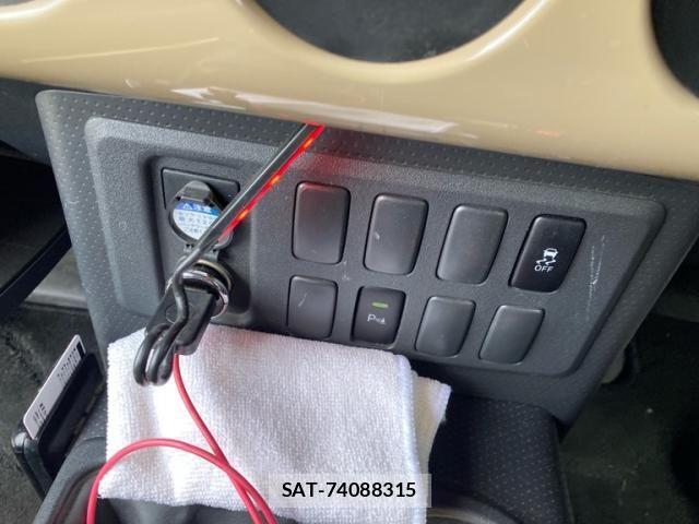 Toyota FJ CRUISER 2017-03 8626810-22