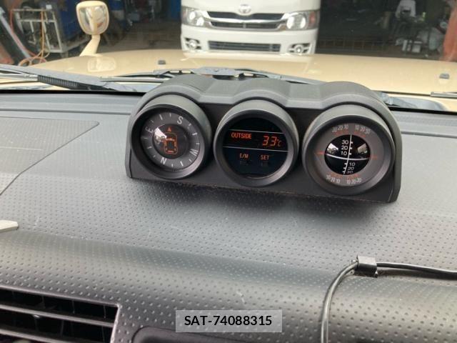 Toyota FJ CRUISER 2017-03 8626810-25