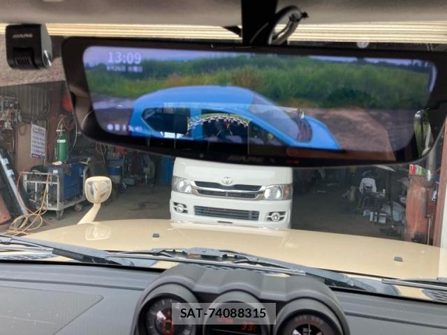 Toyota FJ CRUISER 2017-03 8626810-26