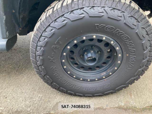 Toyota FJ CRUISER 2017-03 8626810-4
