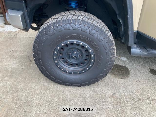 Toyota FJ CRUISER 2017-03 8626810-7