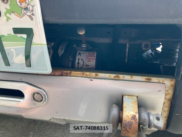 Toyota FJ CRUISER 2017-03 8626810-8