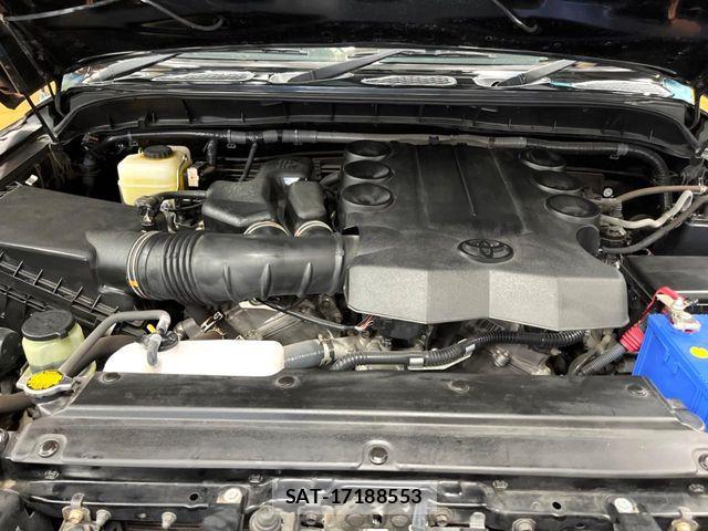 Toyota FJ CRUISER 2014-01 8626802-17