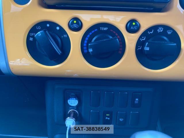 Toyota FJ CRUISER 2017-02 8626808-20