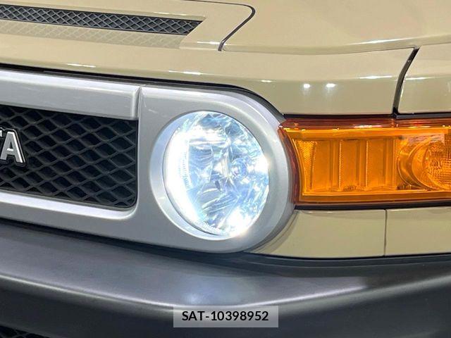Toyota FJ CRUISER 2013-09 8626806-10