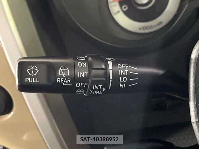 Toyota FJ CRUISER 2013-09 8626806-19