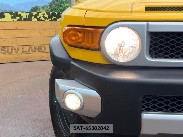Toyota FJ CRUISER 2015-12 8626803-11